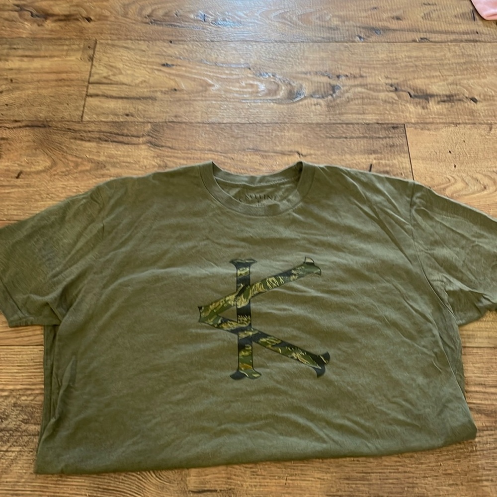 Army green Caffiene and Kilos Tshirt. Excellent condition